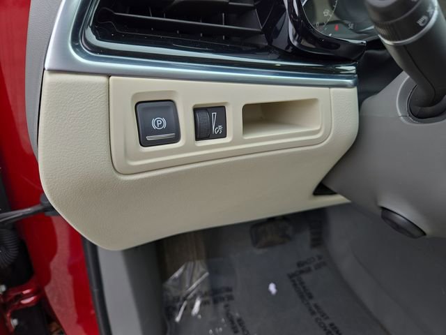 Certified 2023 Cadillac XT6 Premium Luxury AWD/4WD image 16