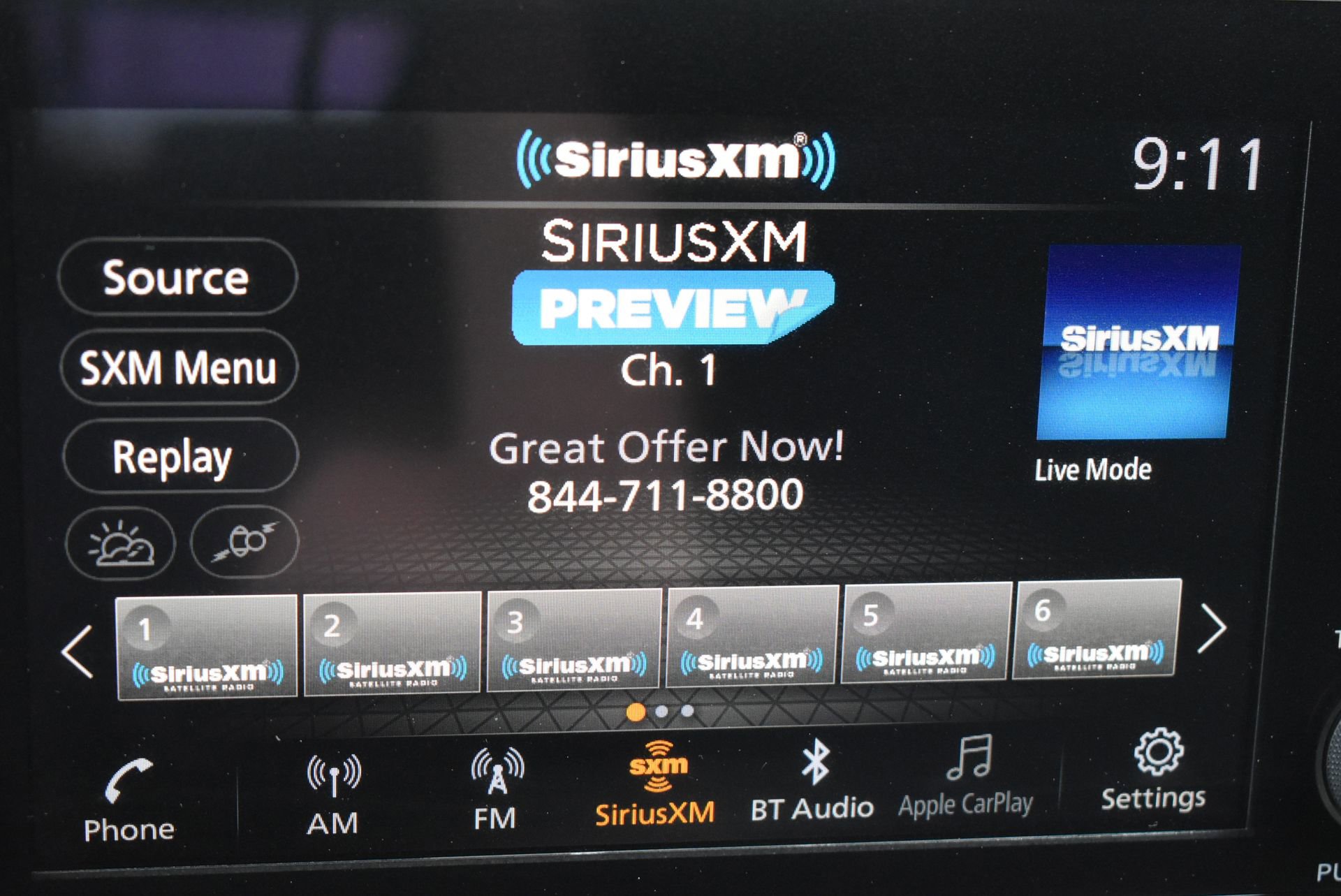 Used 2025 Nissan Pathfinder SV image 28