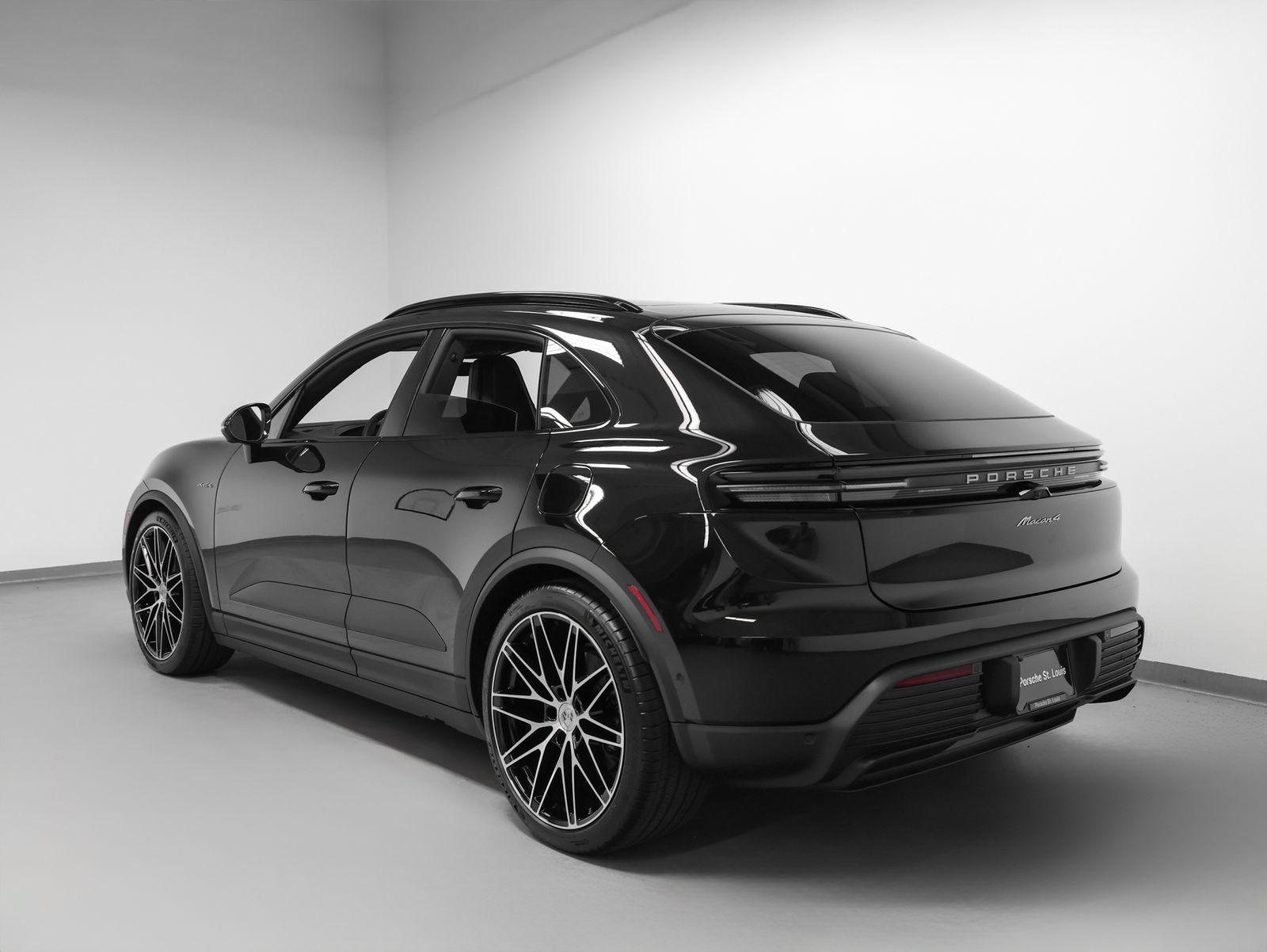 New 2026 Porsche Macan 4 Electric AWD/4WD image 3