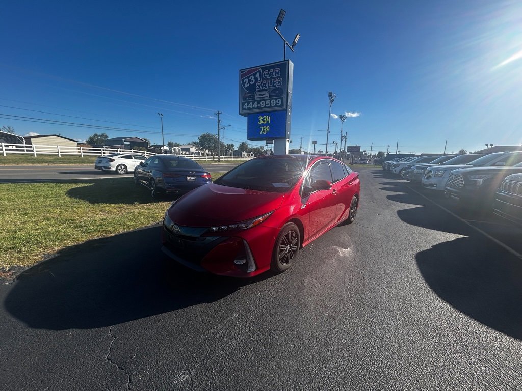 Used 2017 Toyota Prius Prime Advanced image 7