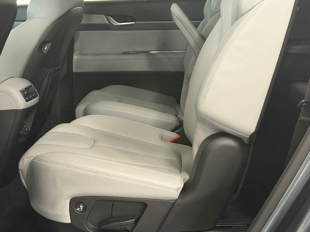 Used 2021 Hyundai Palisade SEL w/ Premium Package image 25