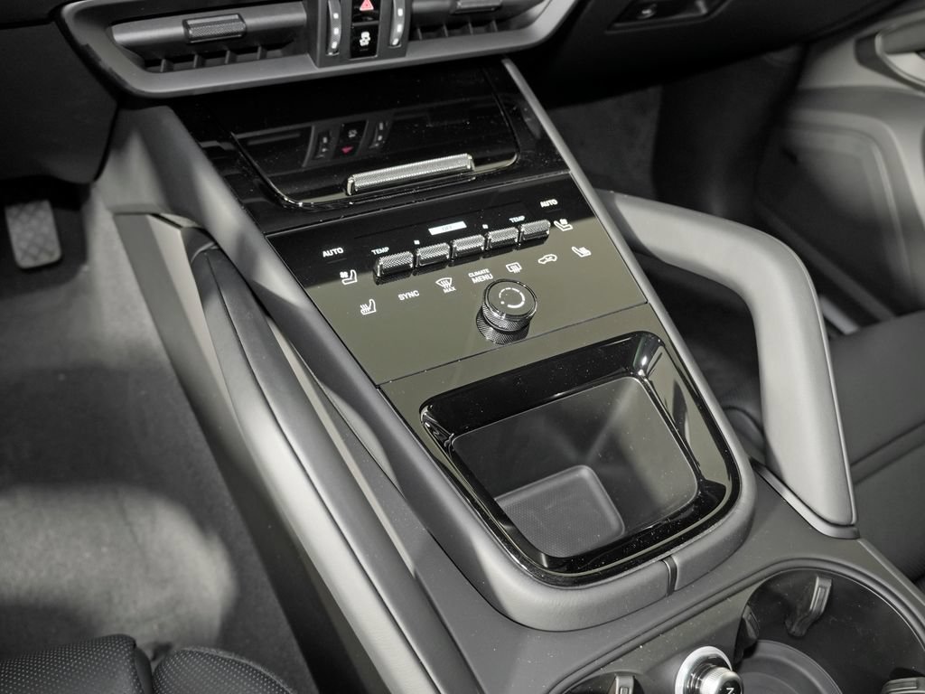 New 2026 Porsche Cayenne AWD/4WD image 30