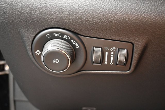 New 2026 Jeep Compass Trailhawk AWD/4WD image 28