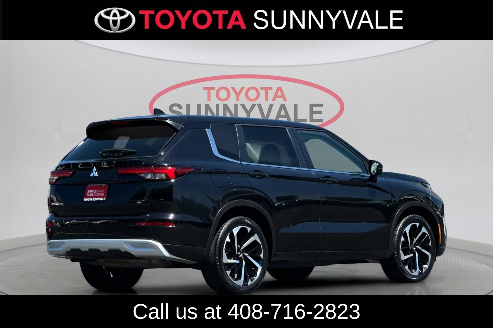 Used 2024 Mitsubishi Outlander SE FWD image 3