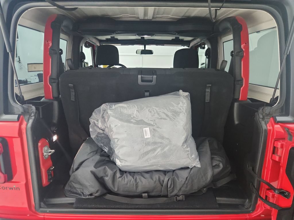Used 2018 Jeep Wrangler Sport AWD/4WD image 36
