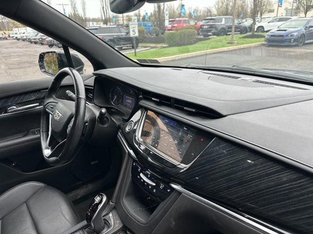 Used 2021 Cadillac XT6 Premium Luxury image 14