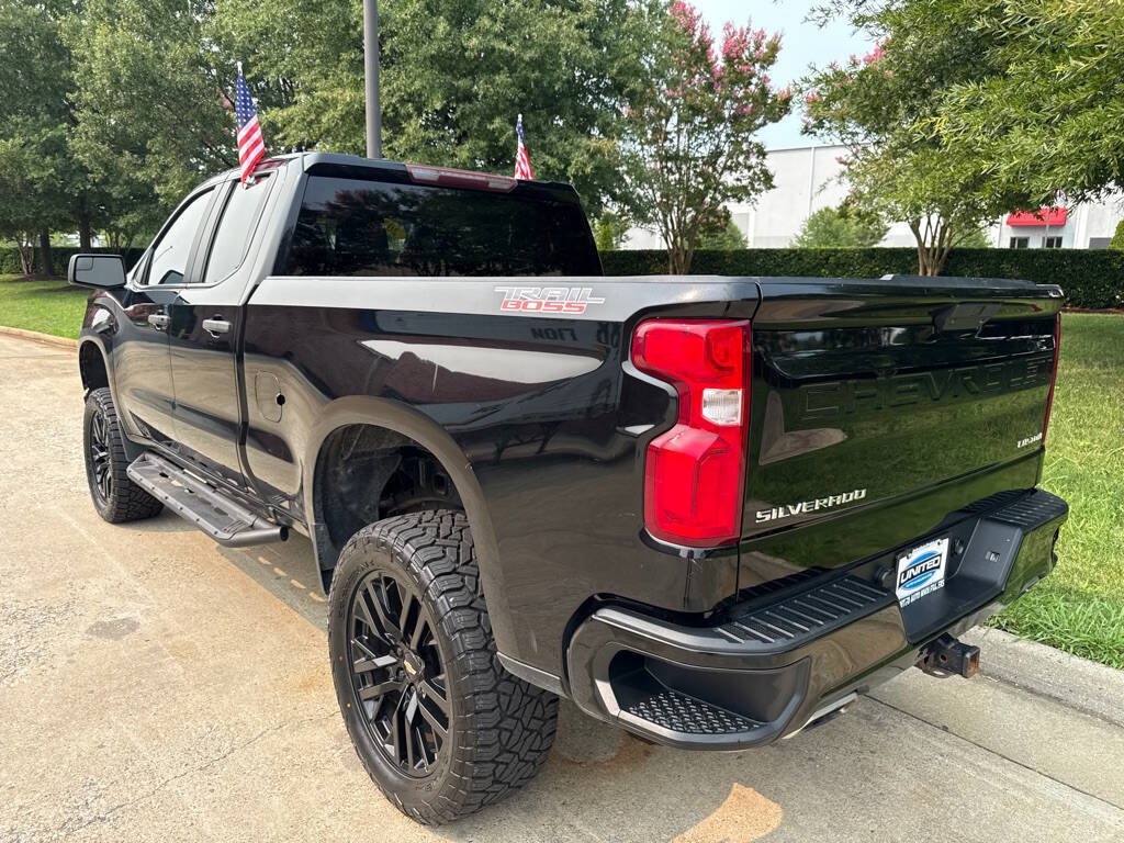 Used 2020 Chevrolet Silverado 1500 Custom Trail Boss w/ Custom Convenience Package AWD/4WD image 6