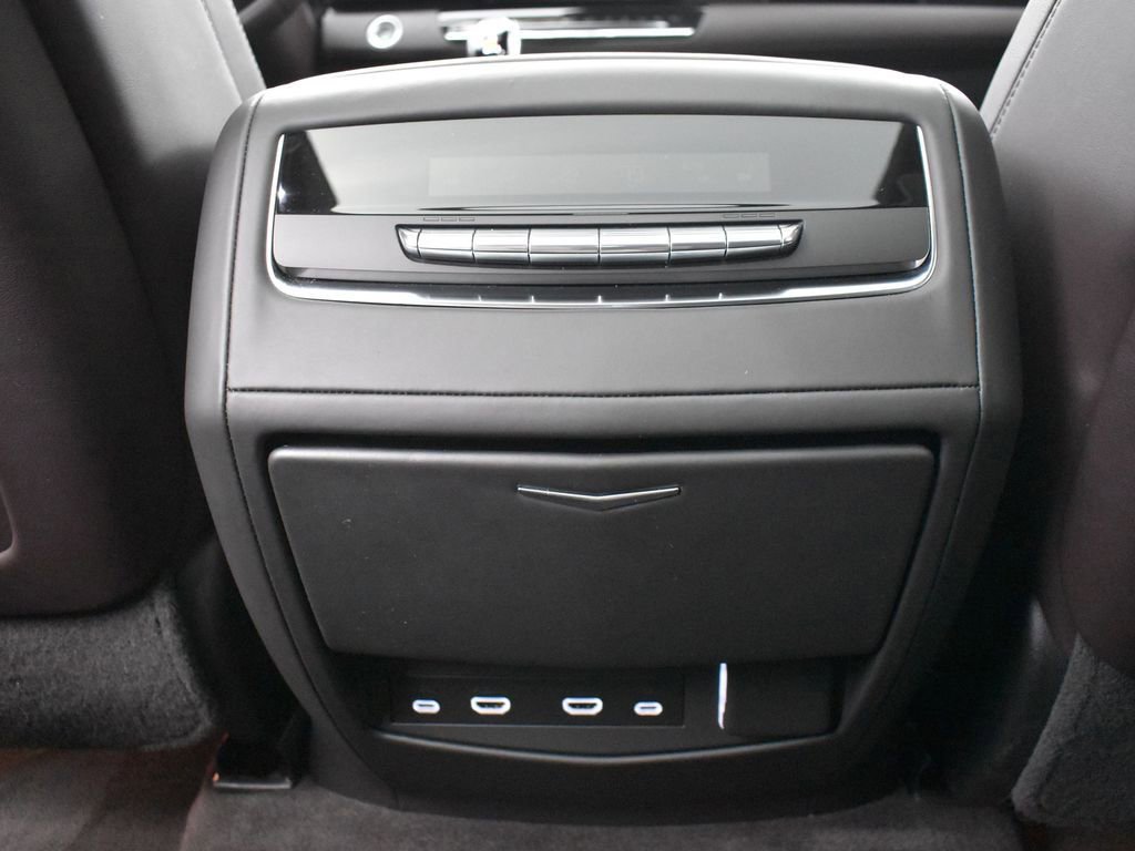 Certified 2023 Cadillac Escalade ESV Sport Platinum w/ LPO, ONYX Package image 32