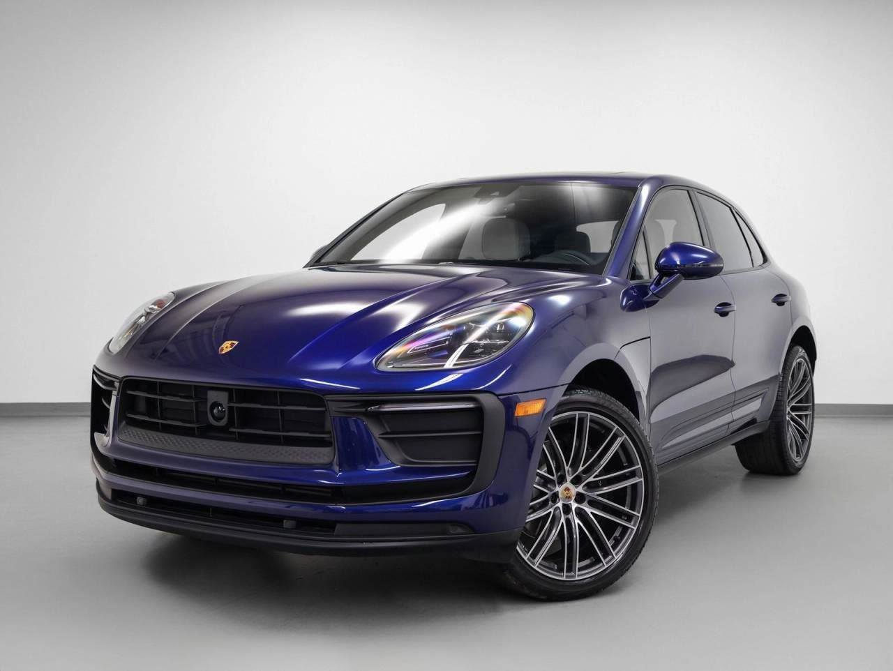 New 2025 Porsche Macan image 1