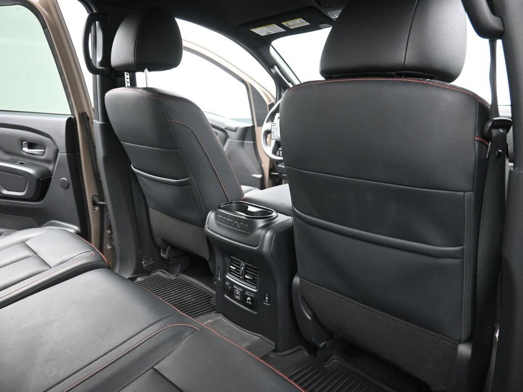 Used 2023 Nissan Titan PRO-4X w/ Pro-4x Convenience Package image 10
