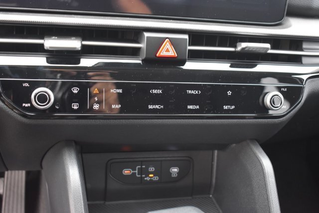 New 2027 Kia Sportage LX FWD image 27