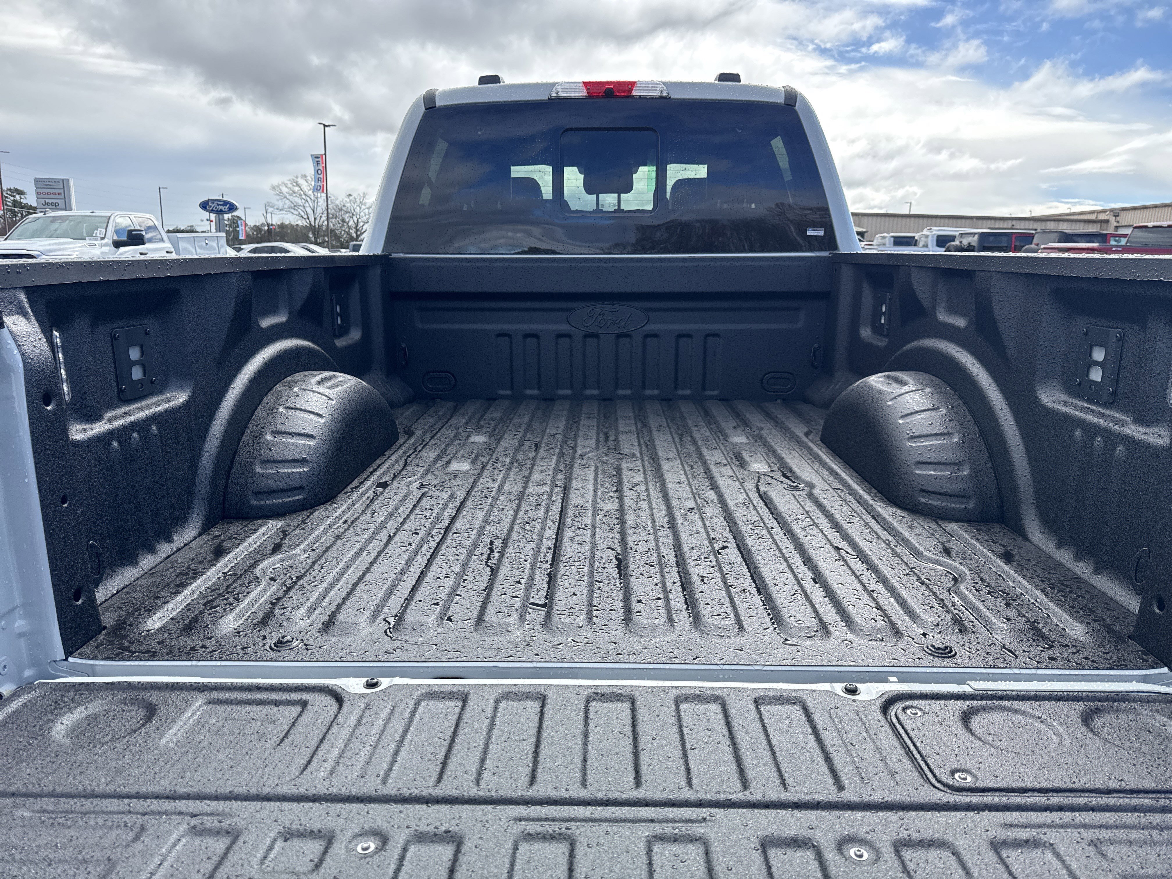 New 2026 Ford F250 Lariat w/ Black Appearance Package image 18