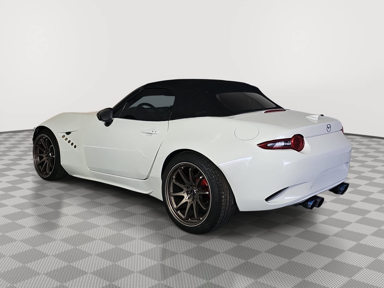 Used 2018 MAZDA MX-5 Miata Grand Touring RWD image 6