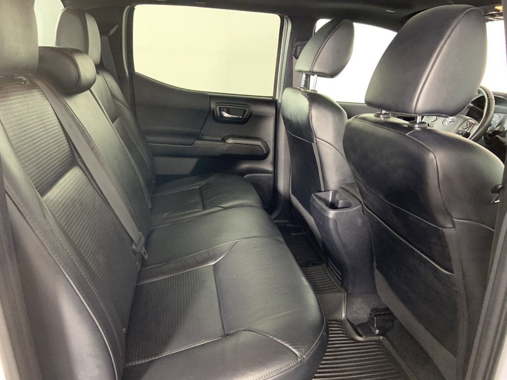Used 2020 Toyota Tacoma TRD Off-Road image 22