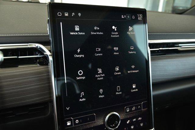 New 2025 GMC Sierra EV Denali image 40