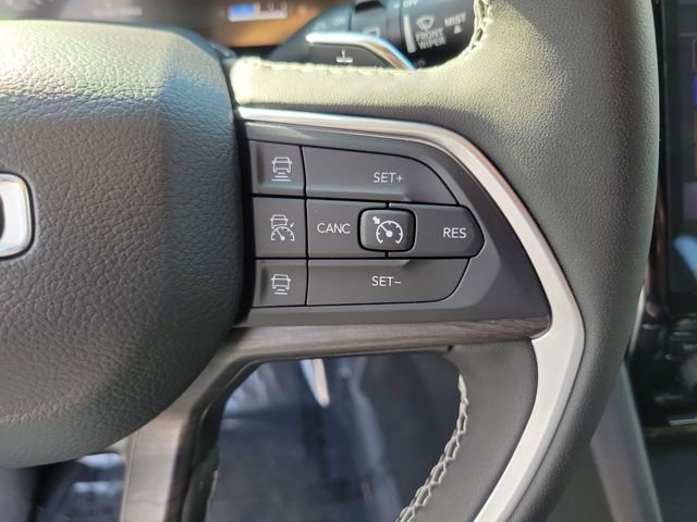 Used 2023 Jeep Grand Cherokee 4WD 4xe w/ Luxury Tech Group II image 25