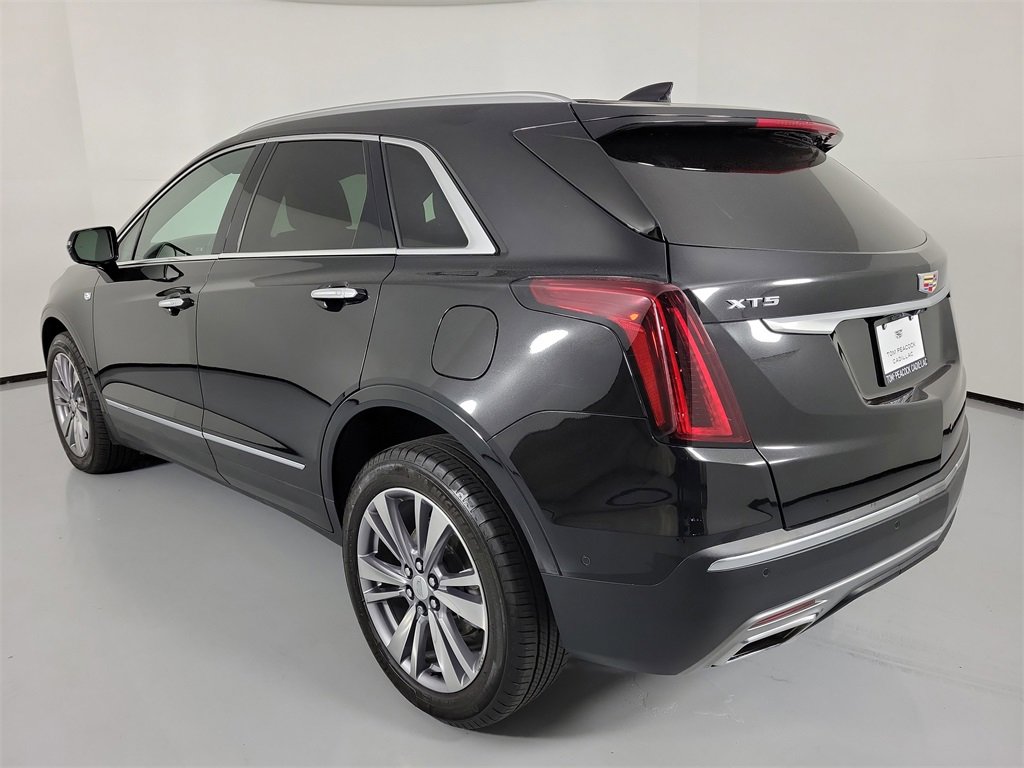 Certified 2024 Cadillac XT5 Premium Luxury w/ Technology Package image 3