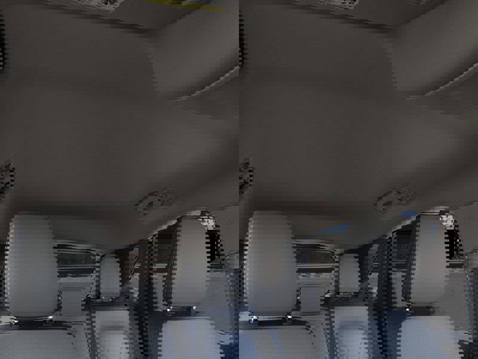 New 2025 Ford Escape SE w/ PHEV Premium Package image 28