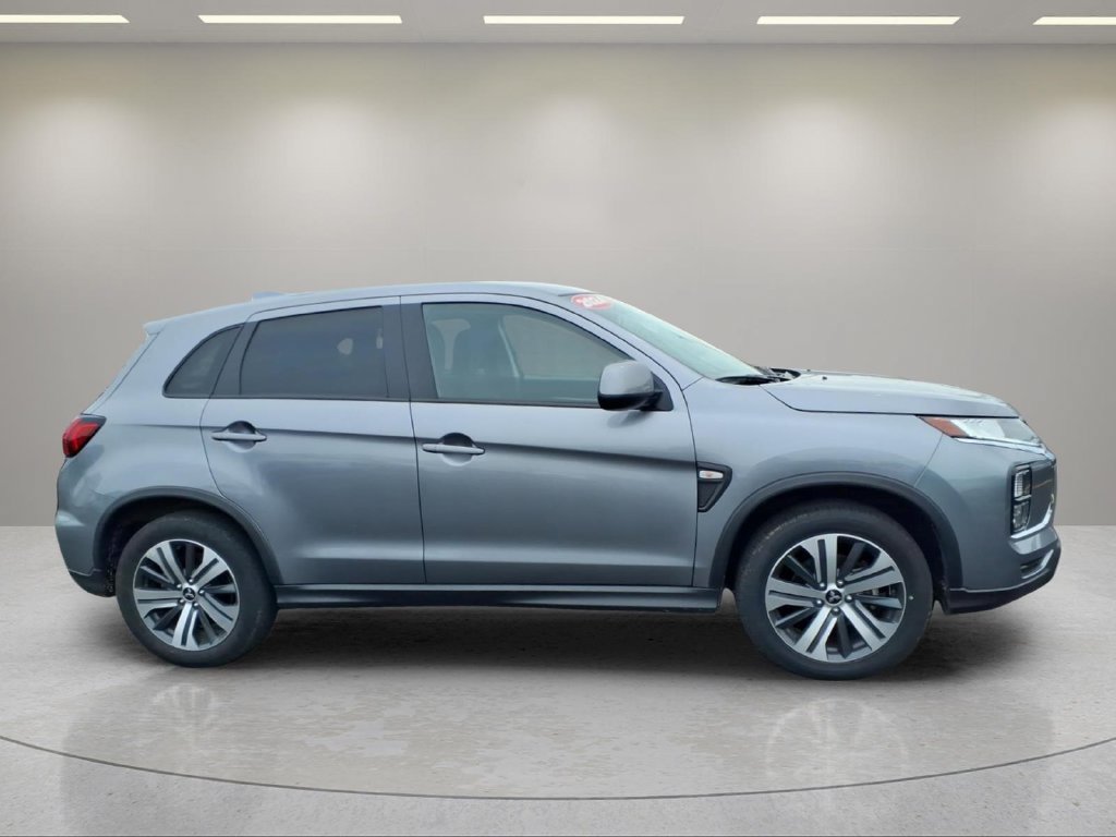 Used 2024 Mitsubishi Outlander Sport ES AWD/4WD image 2