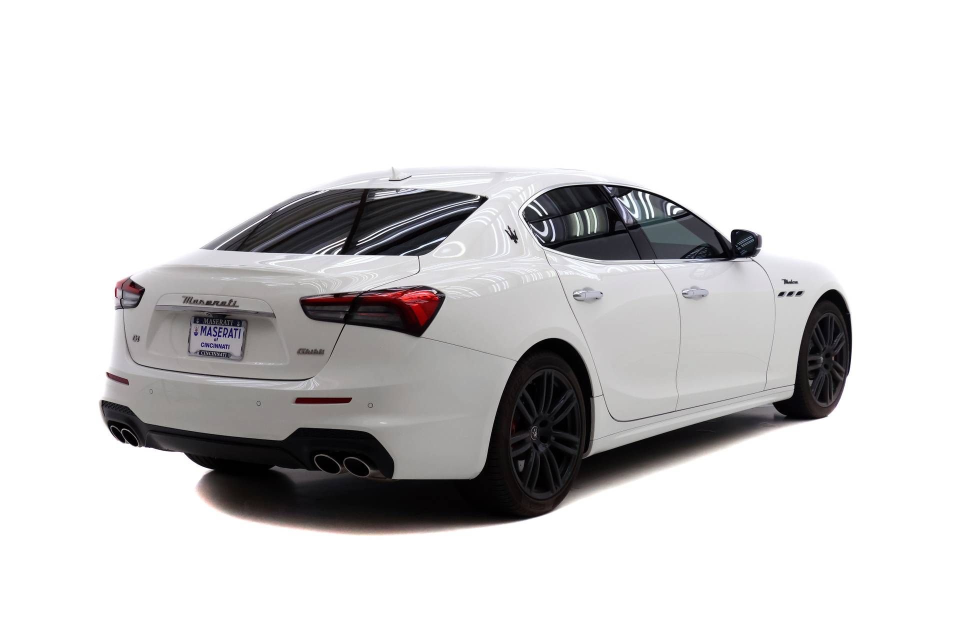 Used 2024 Maserati Ghibli Modena Q4 AWD/4WD image 4