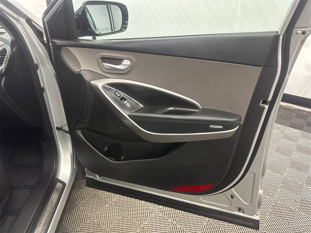 Used 2016 Hyundai Santa Fe Sport 2.0T w/ Option Group 05 image 16