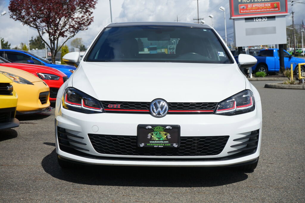 Used 2017 Volkswagen GTI SE FWD image 7