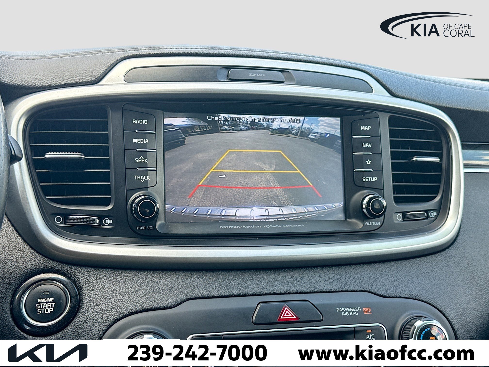 Used 2019 Kia Sorento SX image 35