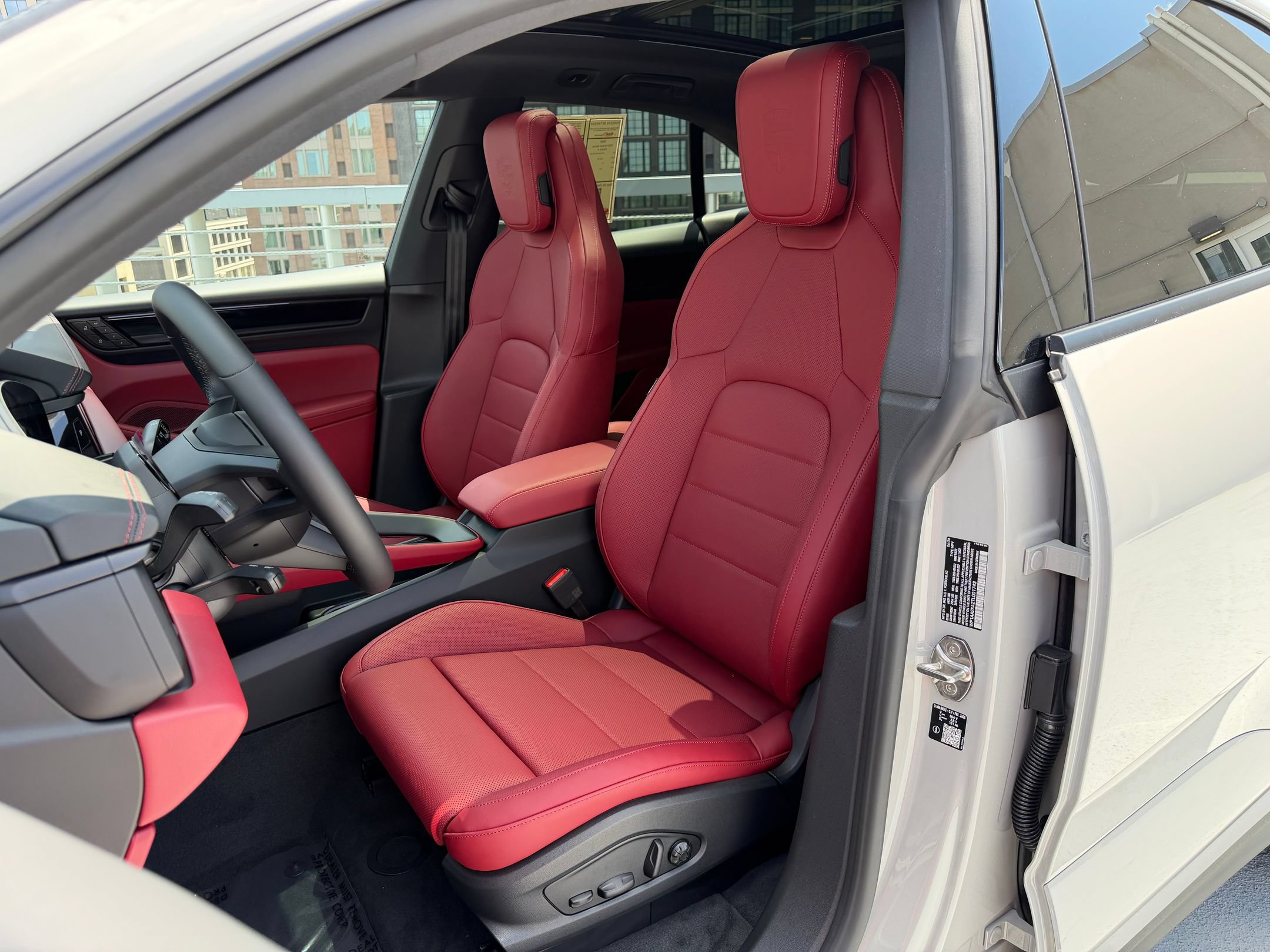 New 2026 Porsche Macan 4 Electric AWD/4WD image 5