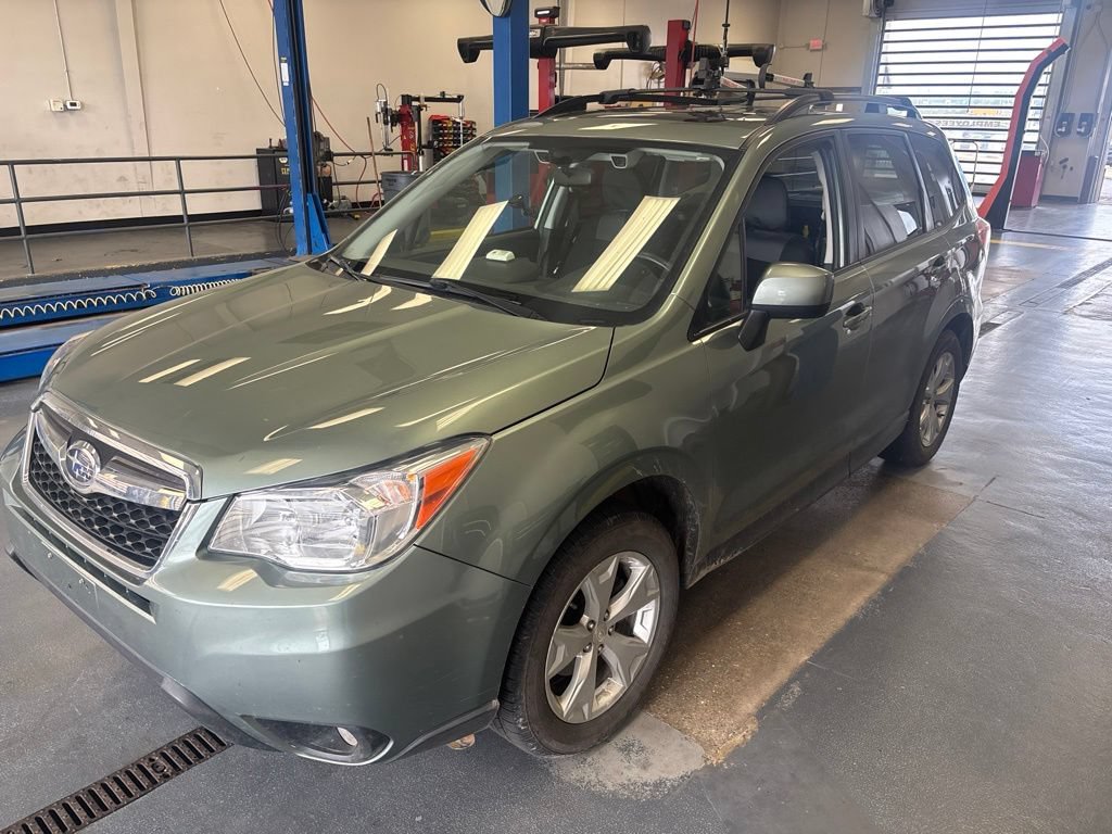 Used 2016 Subaru Forester 2.5i Premium AWD/4WD image 2