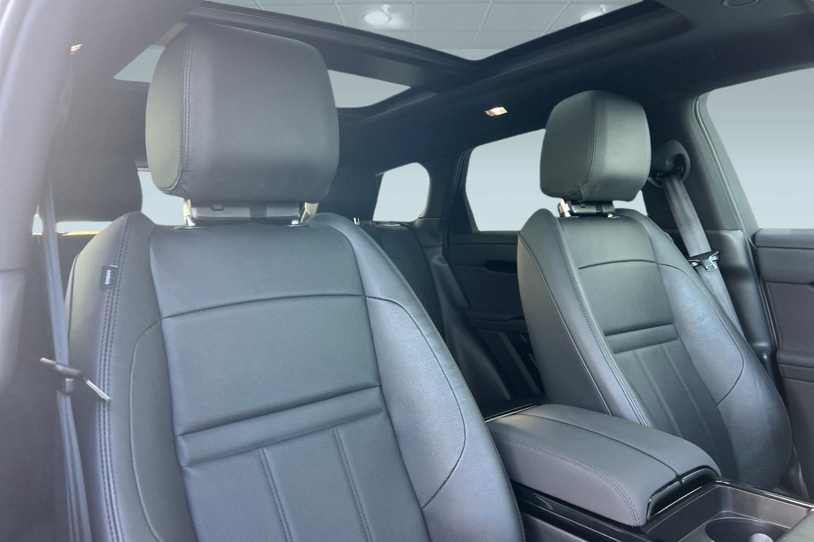 Used 2024 Land Rover Range Rover Evoque Dynamic SE image 32