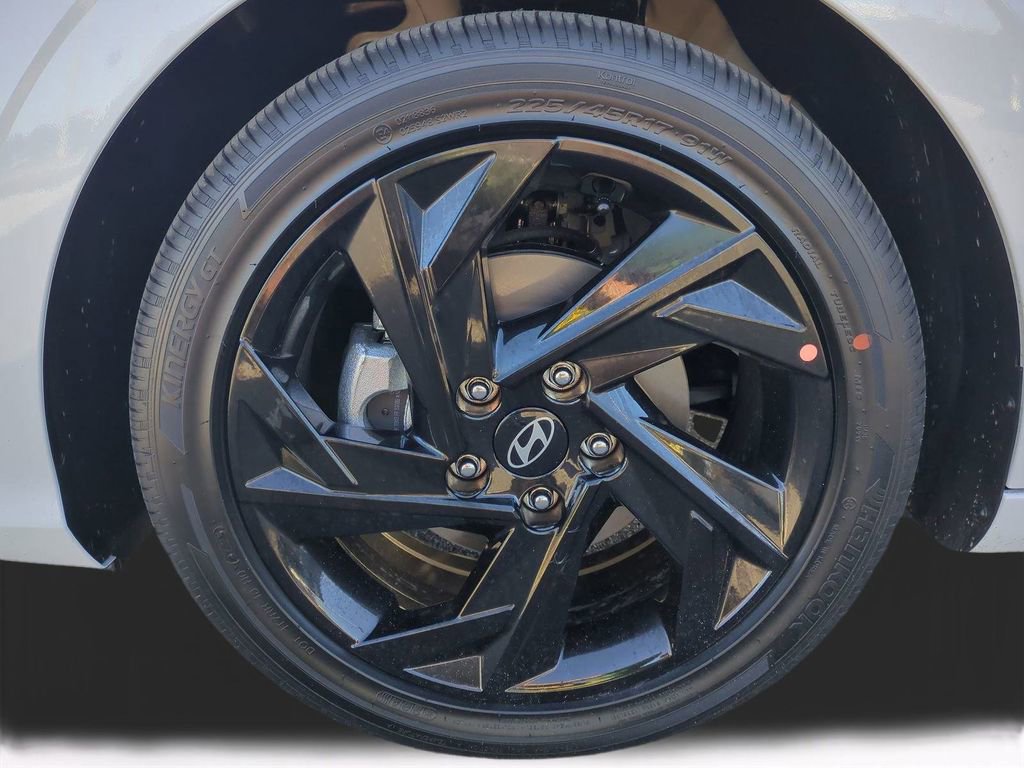 New 2026 Hyundai Elantra SEL Sport image 11