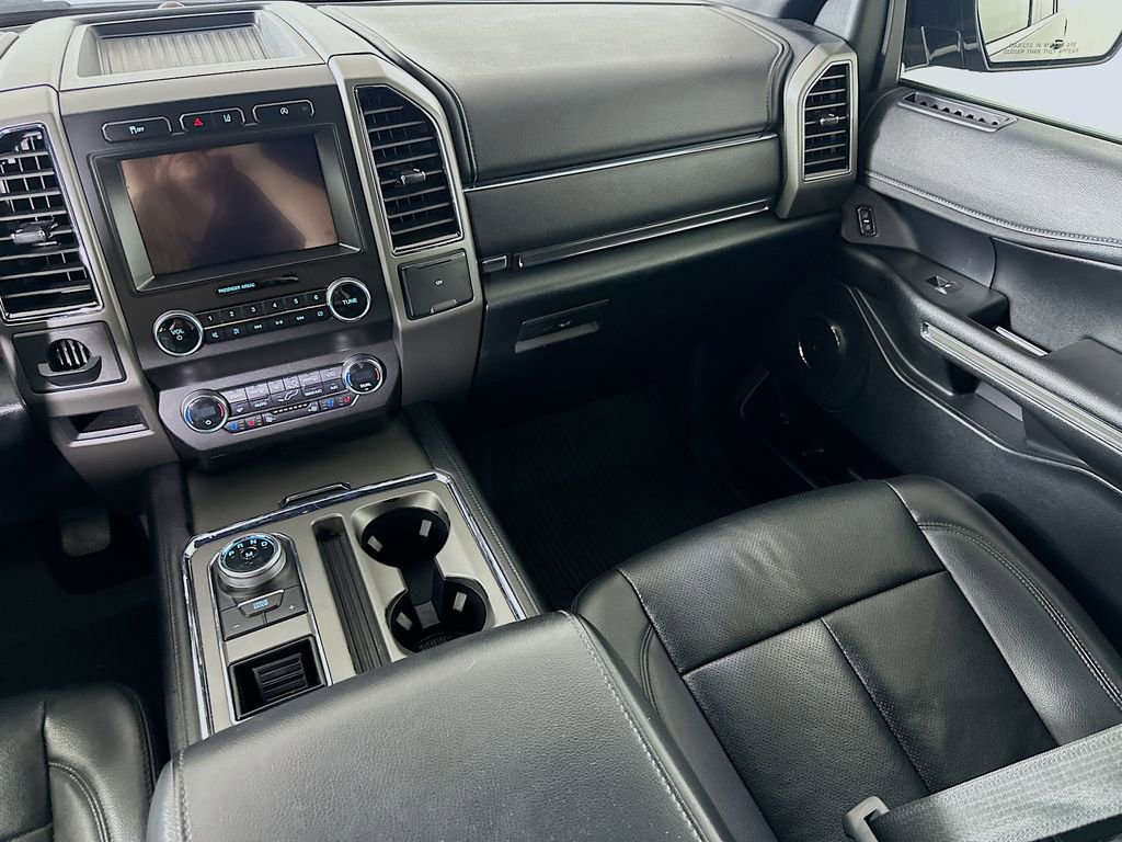 Used 2020 Ford Expedition XLT w/ Equipment Group 202A RWD image 20