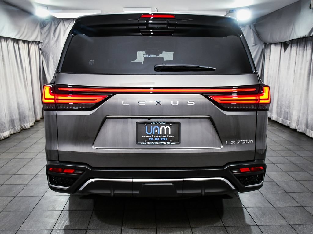 Used 2025 Lexus LX 700h F Sport AWD/4WD image 5