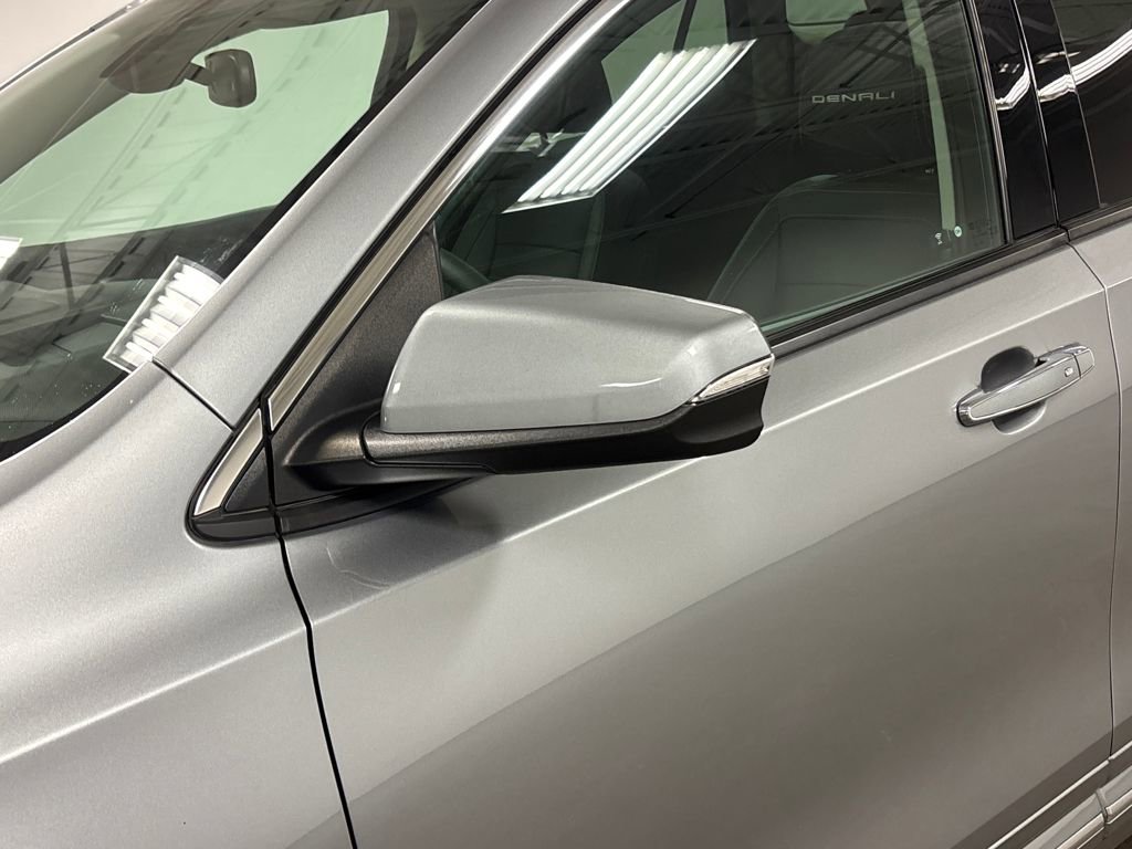 Used 2023 GMC Terrain Denali image 12