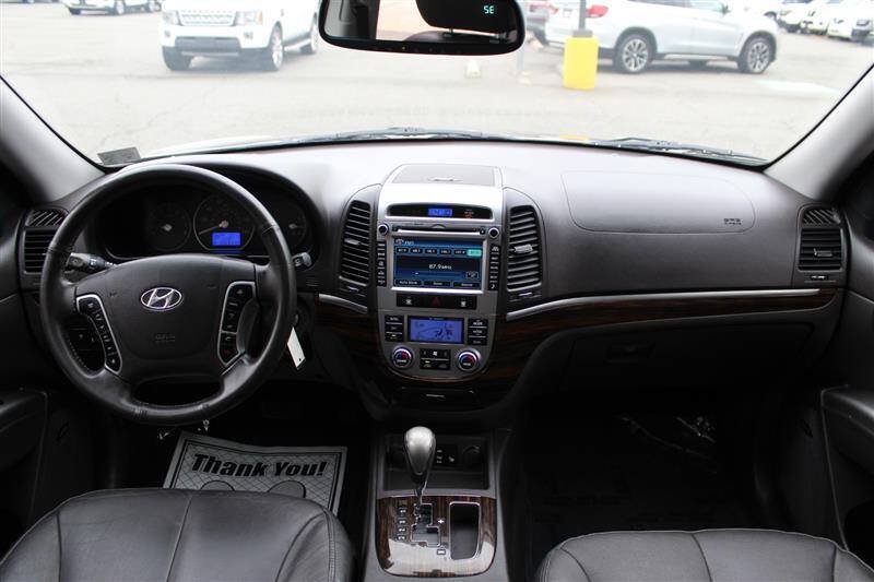 Used 2012 Hyundai Santa Fe Limited w/ Navigation Pkg 4 FWD image 13