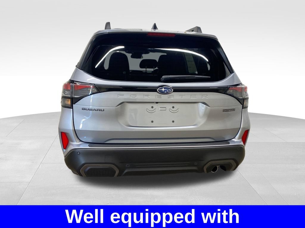 Certified 2025 Subaru Forester Limited AWD/4WD image 3