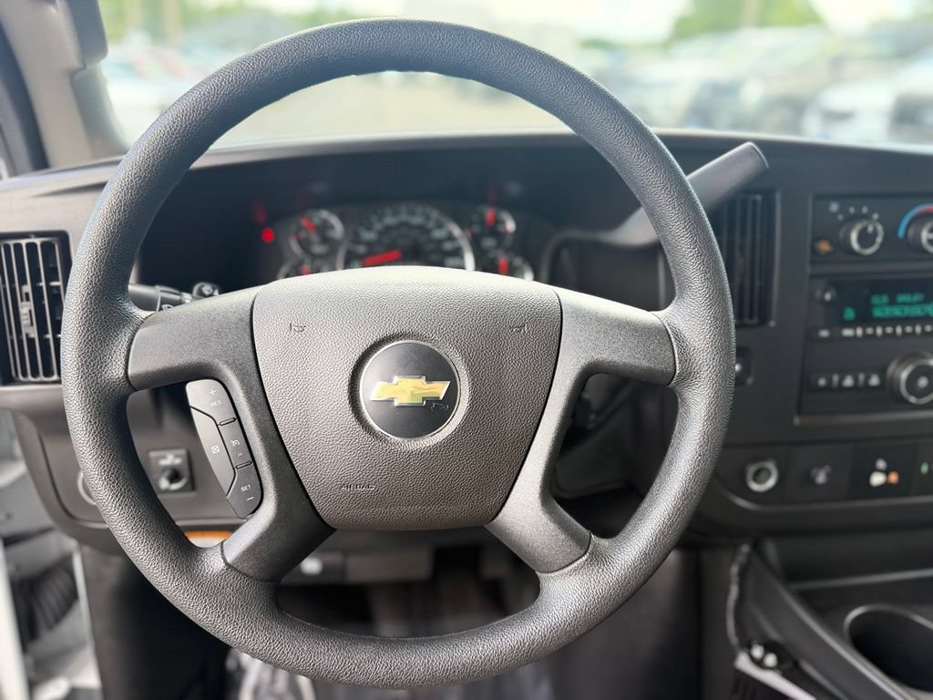Used 2025 Chevrolet Express 3500 w/ Power Convenience Package RWD image 12
