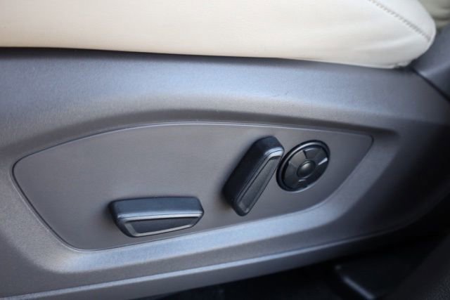 Used 2021 Ford Explorer Platinum w/ Equipment Group 601A image 15