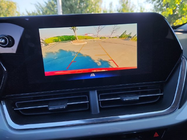 New 2026 Chevrolet Trax LT w/ Sunroof Package FWD image 30