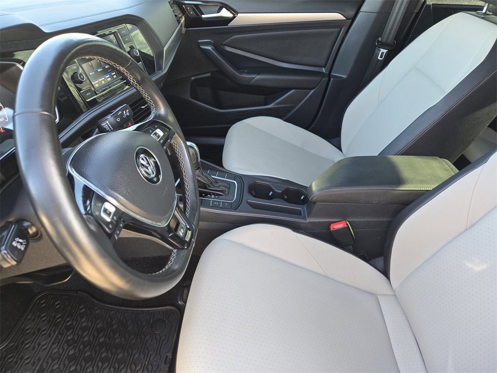 Used 2021 Volkswagen Jetta R-Line w/ R-Line Cold Weather Package image 15