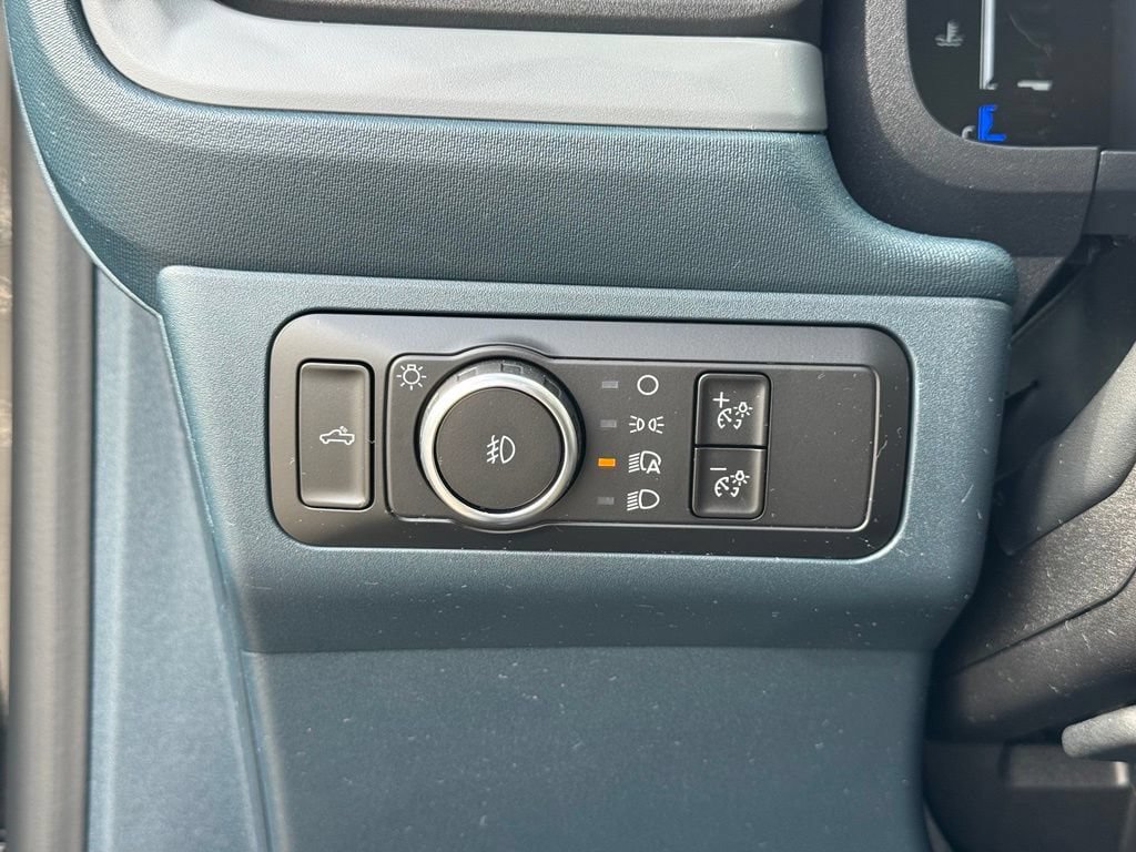 Used 2025 Ford Maverick Lobo AWD/4WD image 20