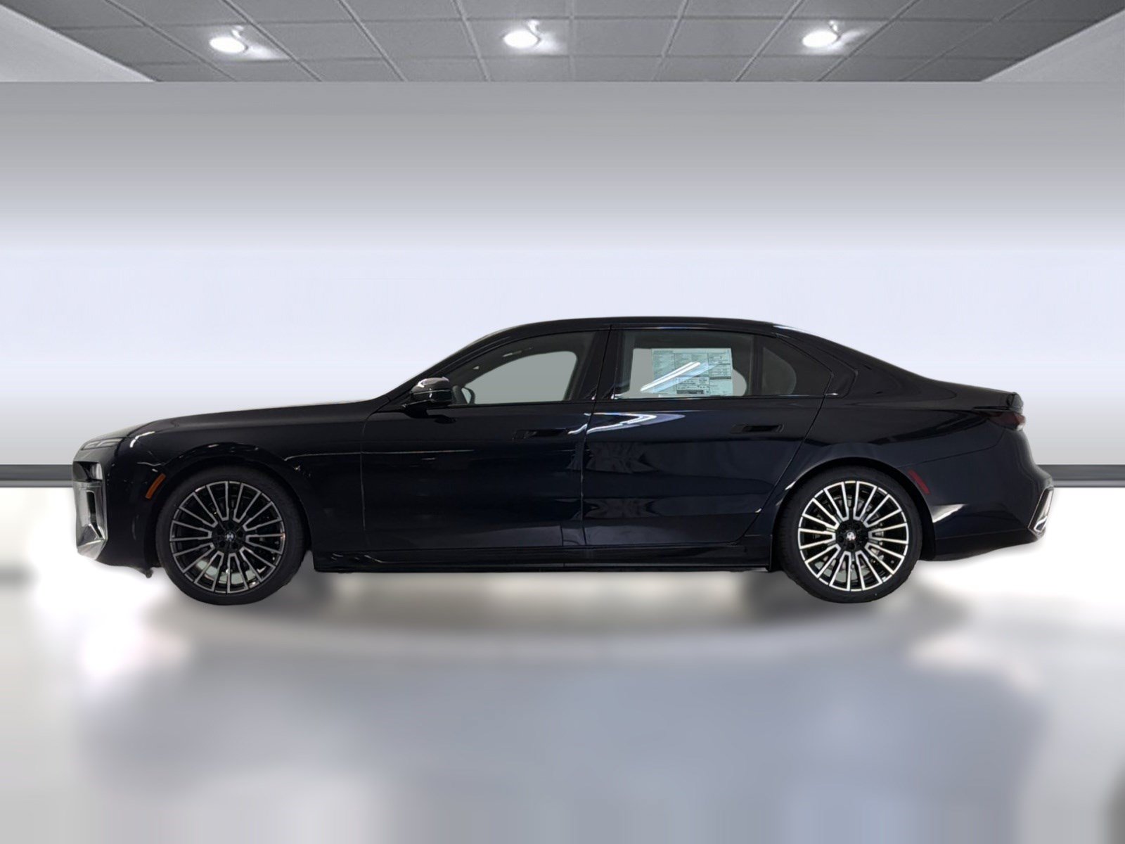 Used 2026 BMW i7 xDrive60 w/ M Sport Package RWD image 2