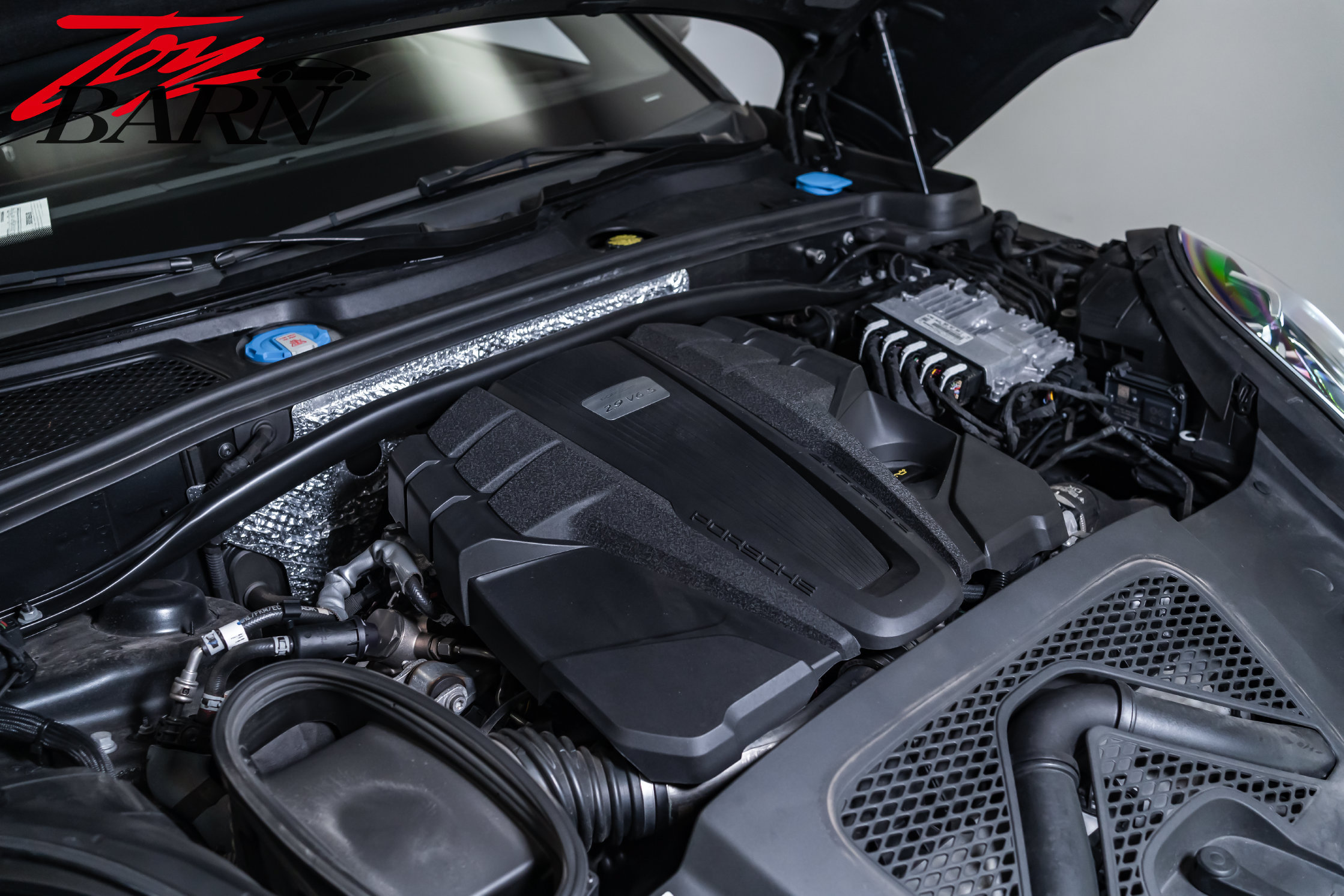 Used 2024 Porsche Macan S AWD/4WD image 49