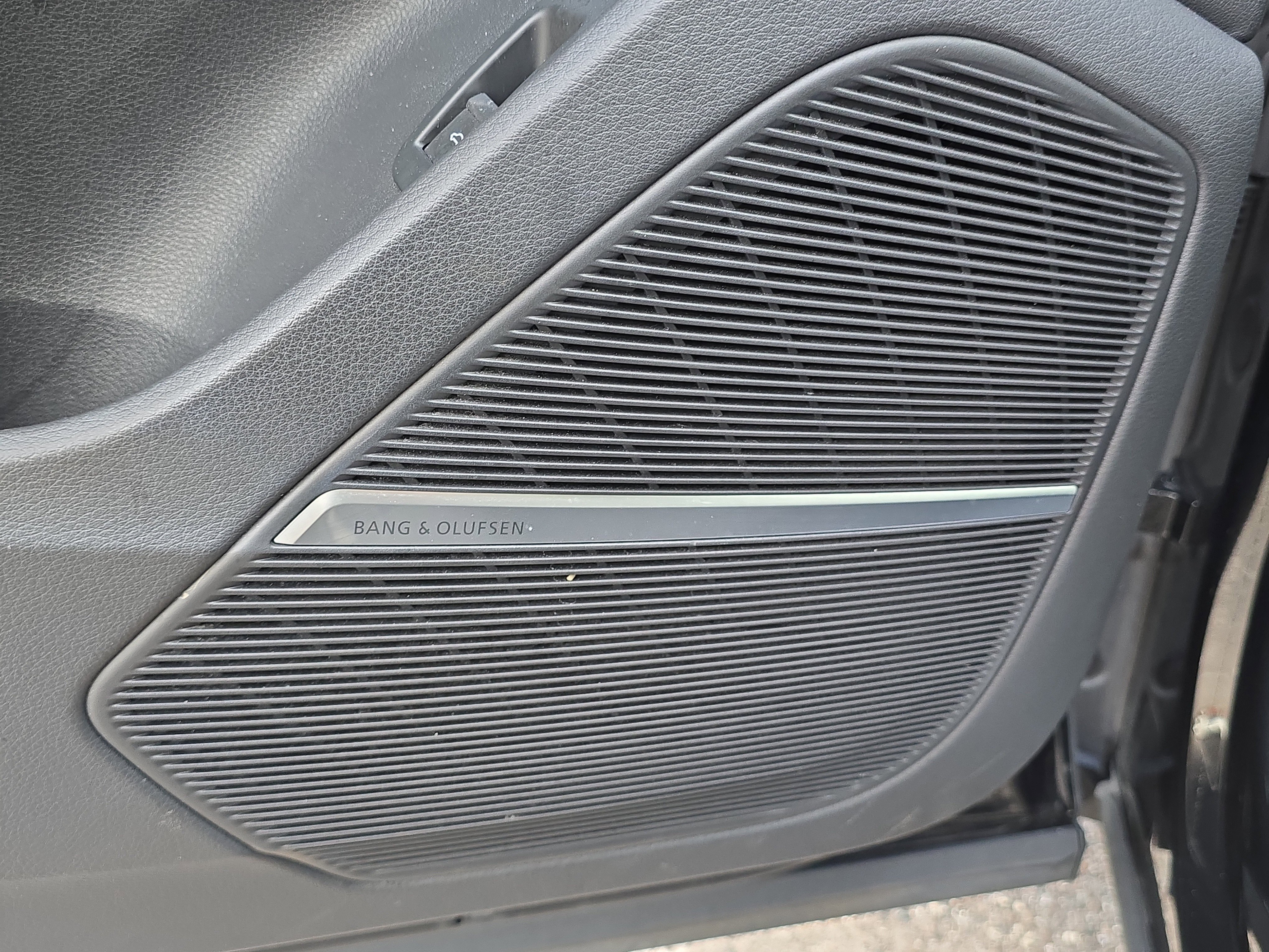 Used 2023 Audi Q8 Prestige image 19