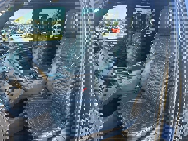 Used 2022 Cadillac Escalade Premium Luxury Platinum image 29