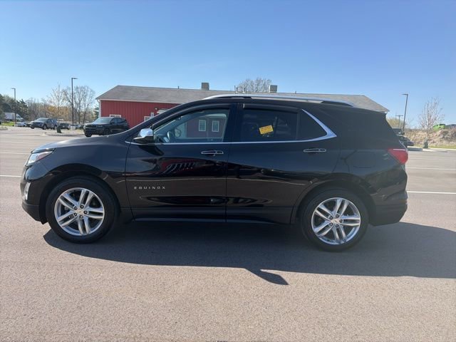 Used 2019 Chevrolet Equinox Premier w/ Premier True North Edition AWD/4WD image 2