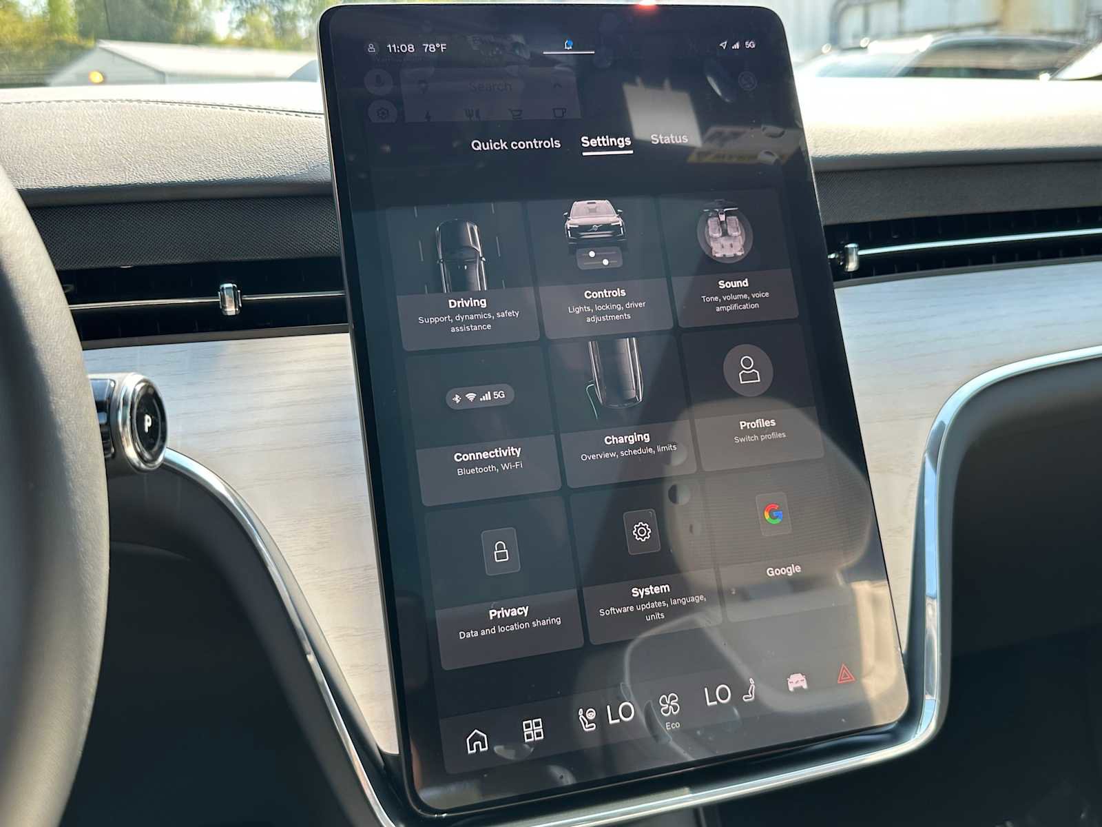 New 2025 Volvo EX90 Ultra w/ Protection Package Premier image 31