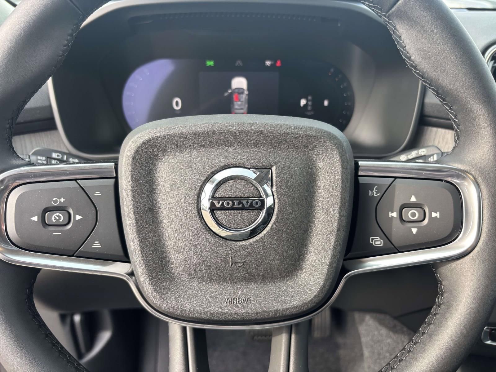New 2026 Volvo XC40 B5 Core w/ Protection Package Premier AWD/4WD image 16