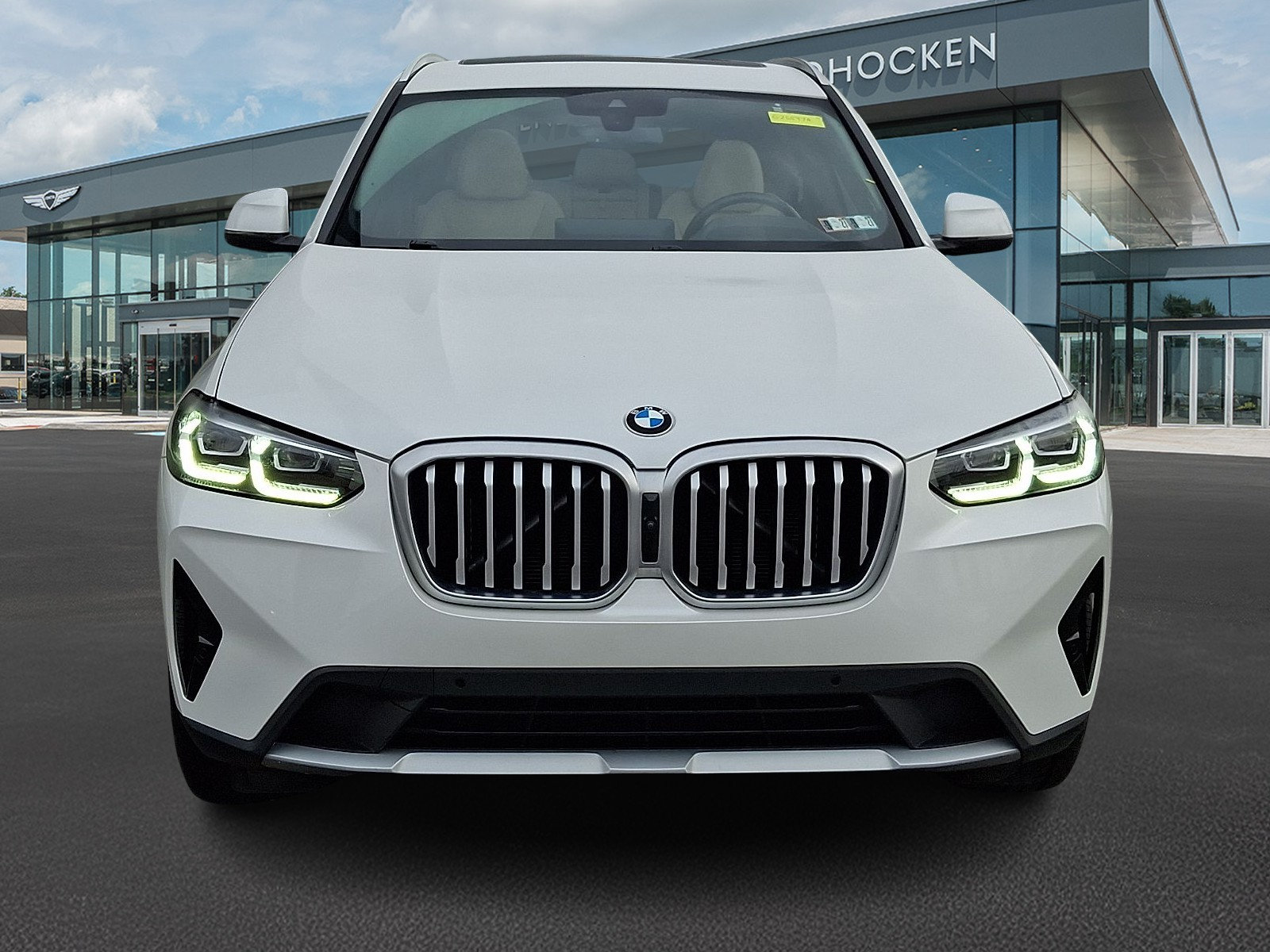 Used 2024 BMW X3 xDrive30i w/ Premium Package AWD/4WD image 3