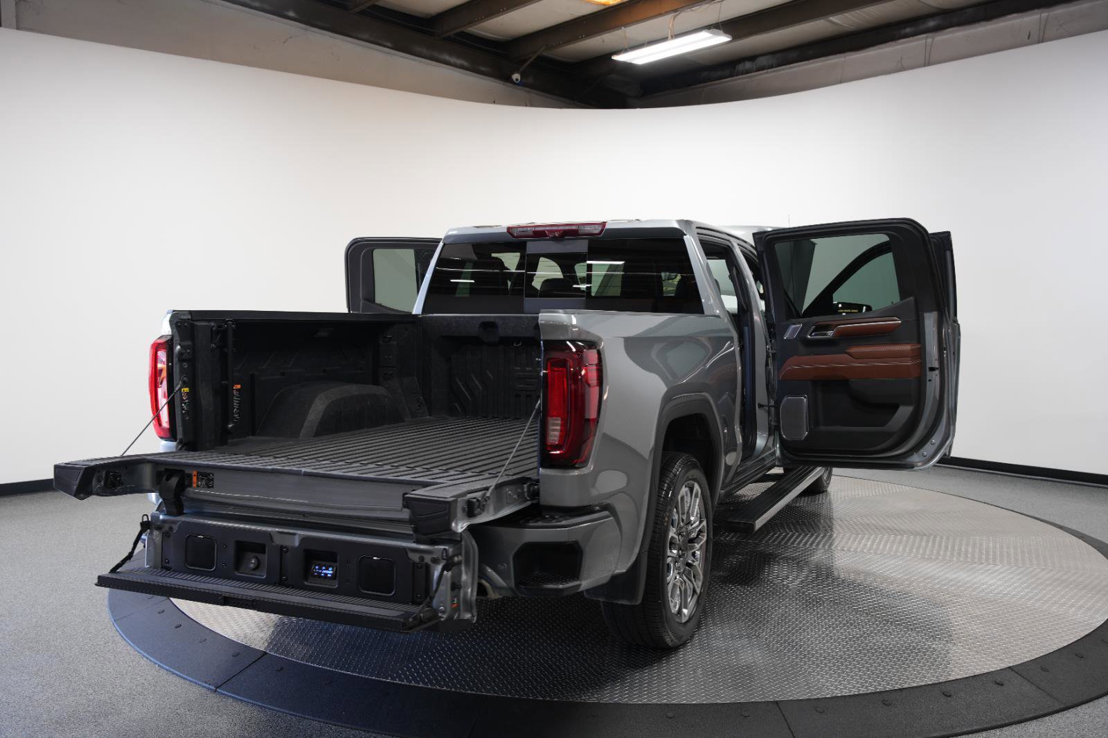 Used 2023 GMC Sierra 1500 Denali Ultimate image 14